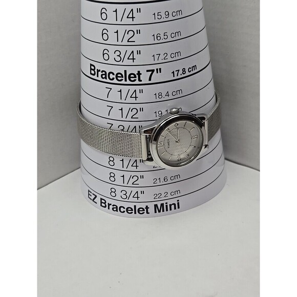 Timex Casey Dress Silver Mesh Womens Quartz Watch New Battery Water Resist WR30M - Picture 6 of 9